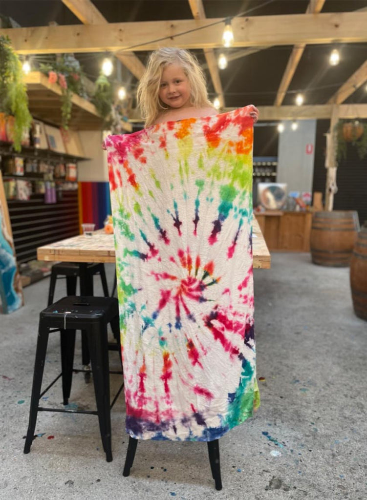 All-Year Fun with Tie-Dye: A Creative Activity for Kids